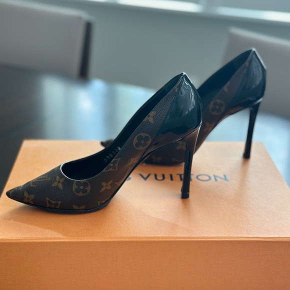 Louis Vuitton monogram pump. size 6 or 36. gently worn condition - Picture 7 of 7